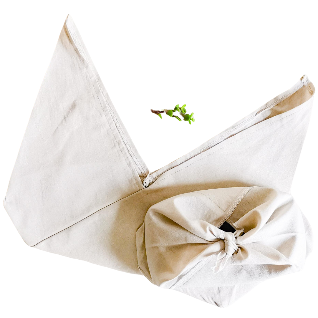 Cotton Calico bento bag used for eco-friendly packaging. Available in different sizes. 